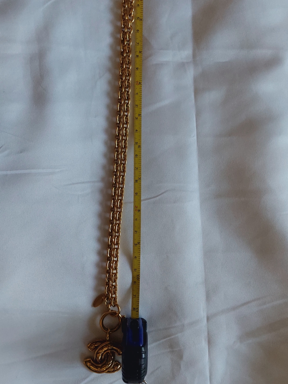 Authentic Chanel Necklace w Interlocking Logo w Box - Picture 9 of 11